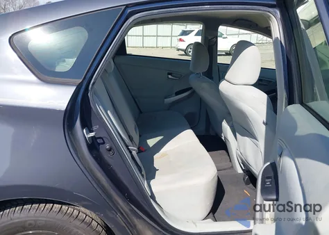 2013 Toyota Prius Three z USA, uszkodzony, nr VIN JTDKN3DU2D1688768